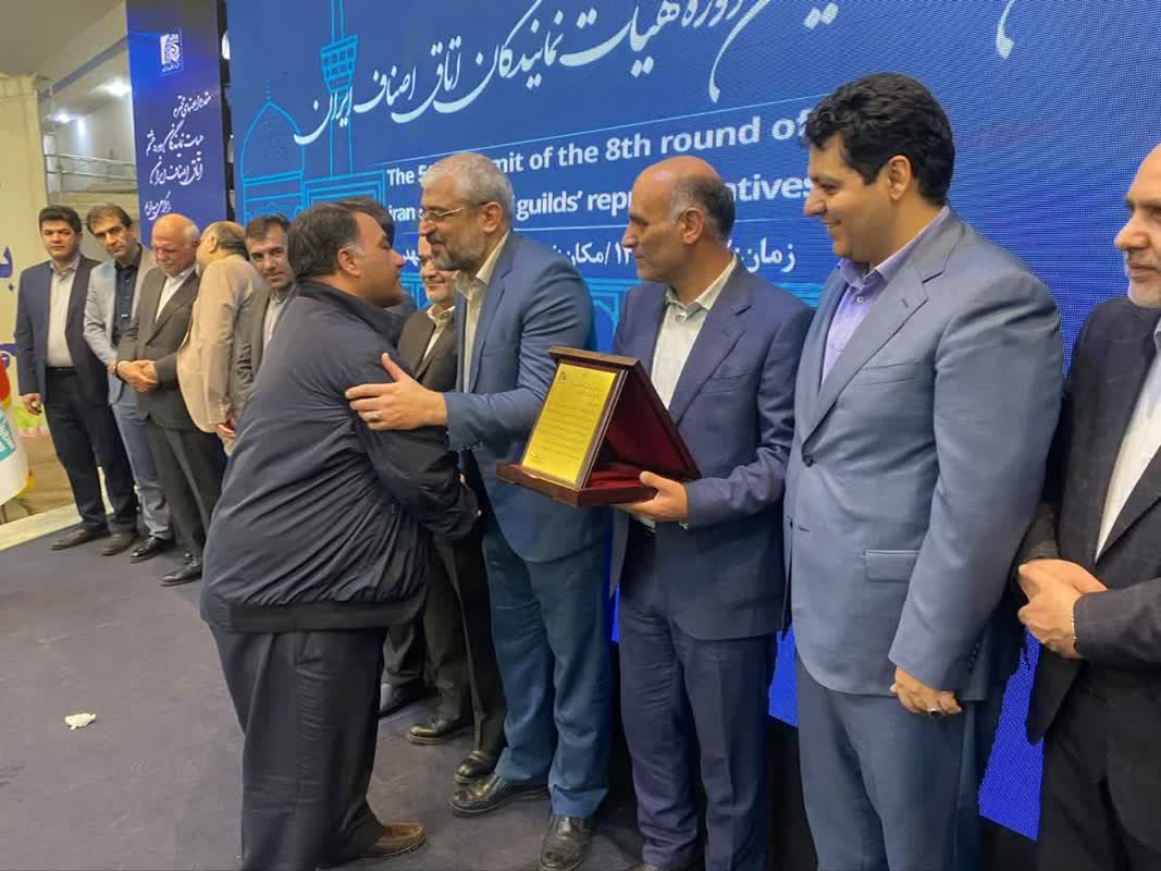 انتخاب رییس اتاق اصناف کرمانشاه به عنوان برترین مدیر استانی